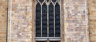 Eingang Propsteikirche St. Peter und Paul